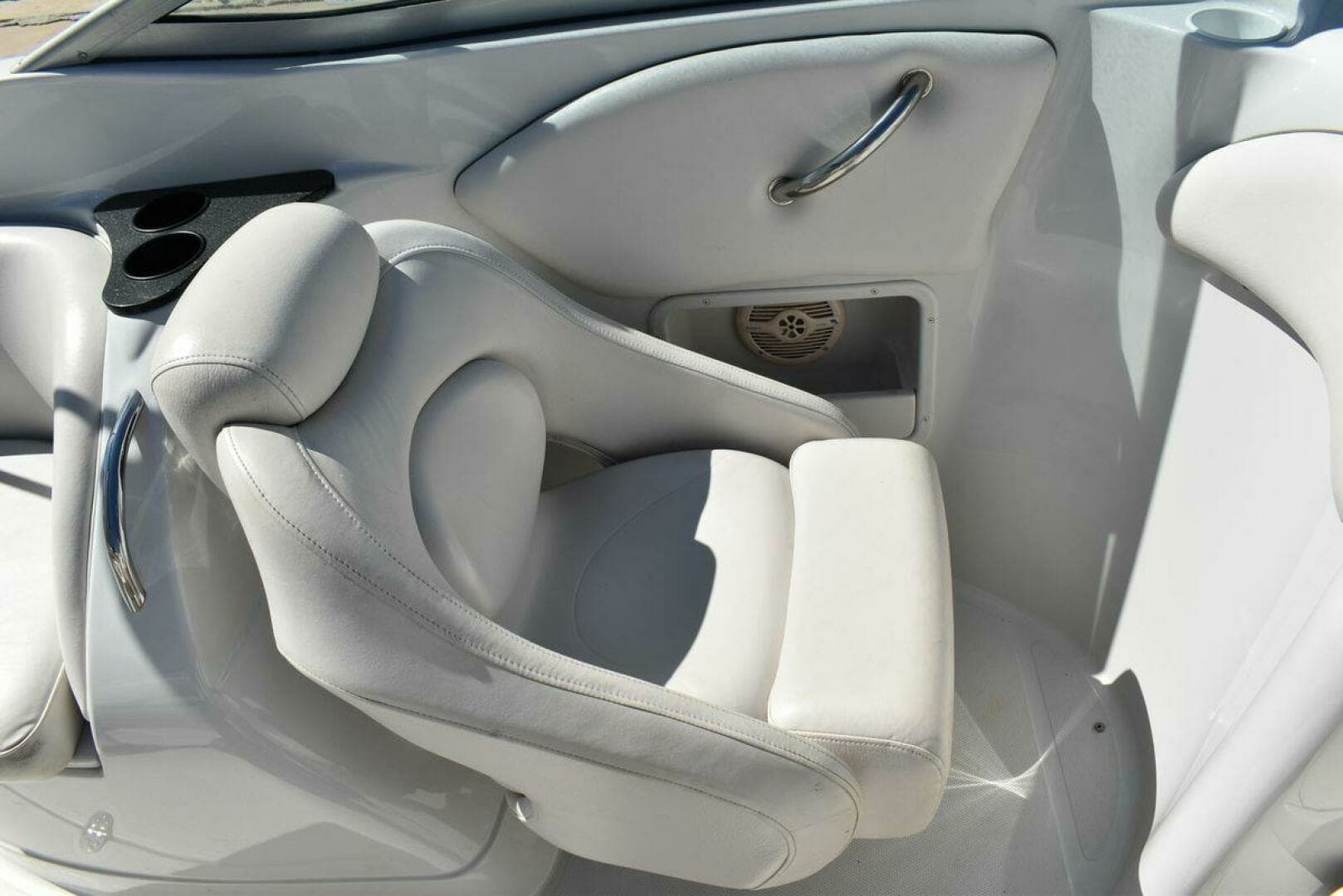 2005 Crownline 275 CCR - Image 19