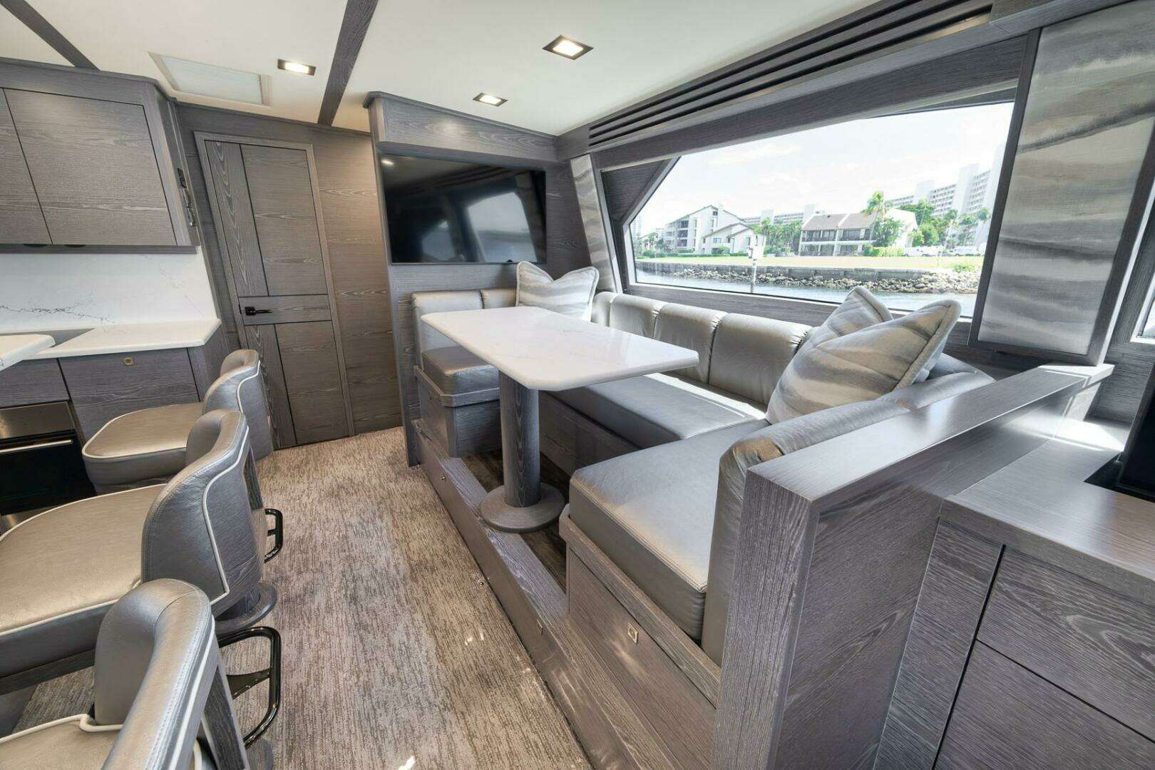 2024 Viking Convertible - Image 40