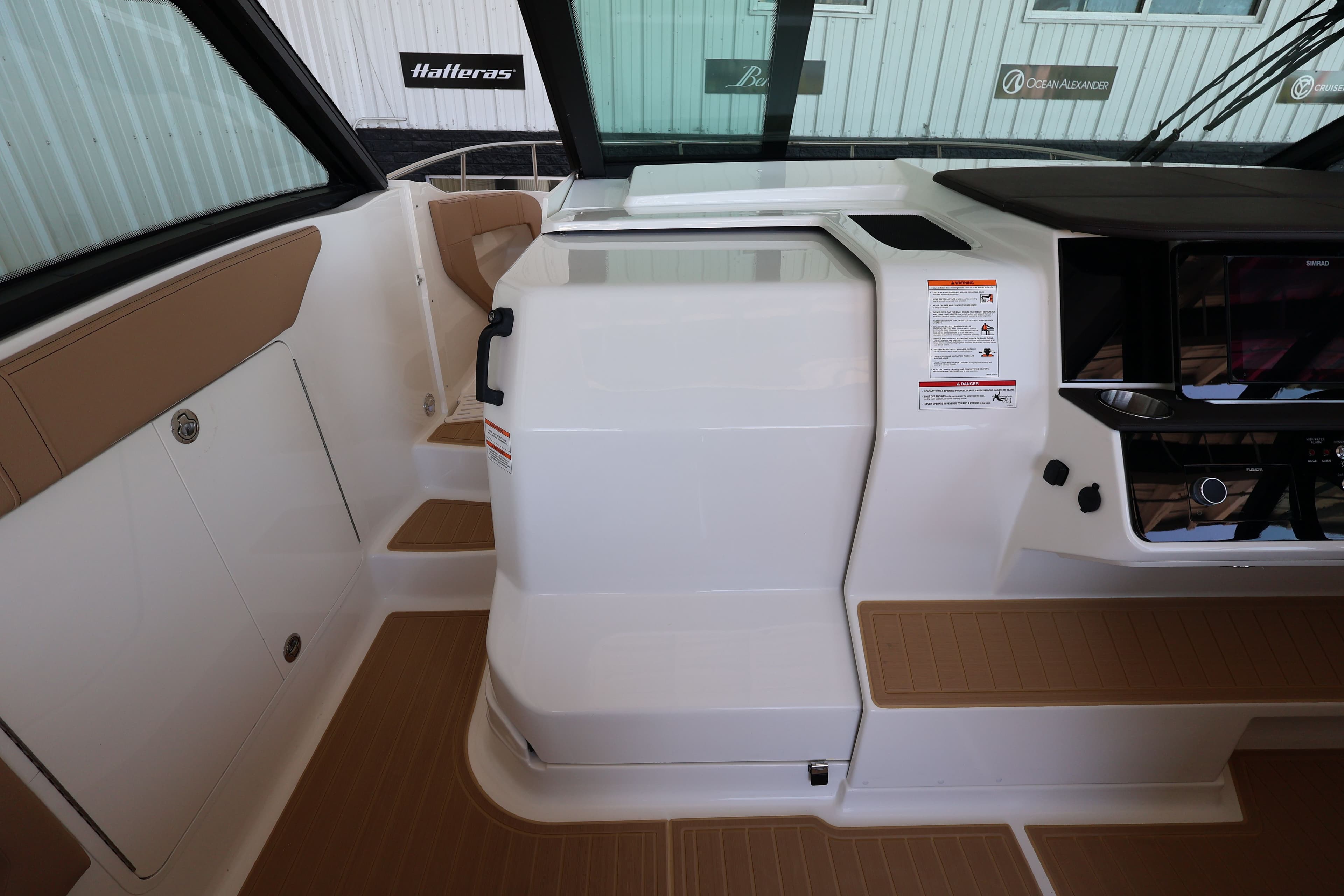 2026 Sea Ray Sundancer 320 Outboard - 26