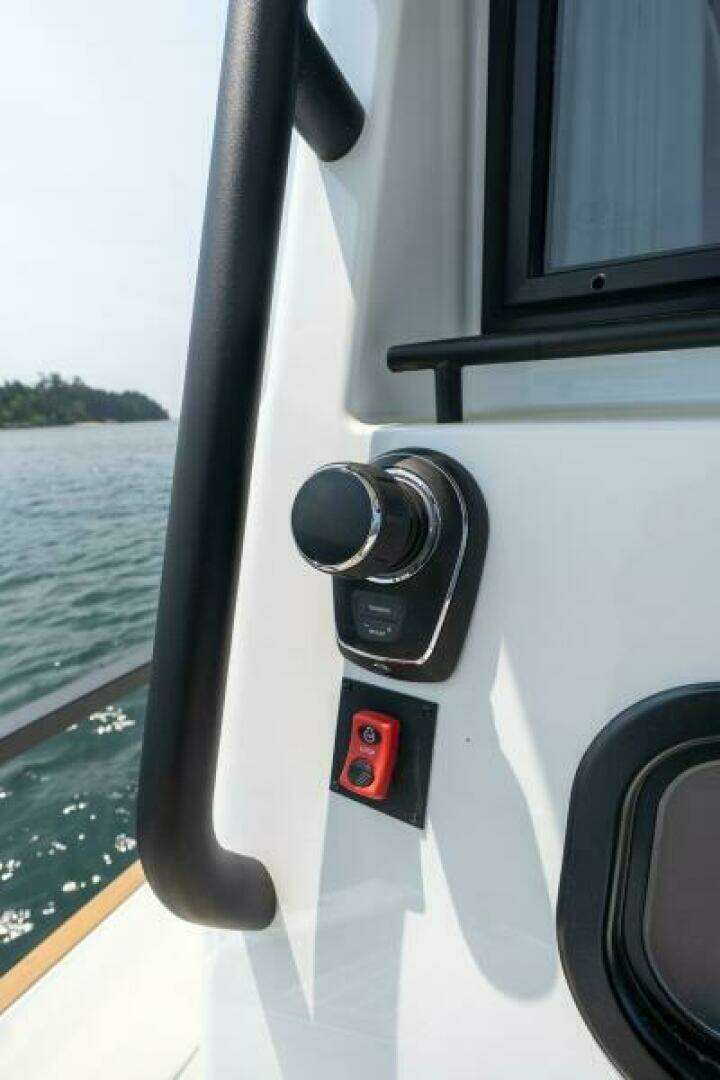 2027 Targa 32 - Image 23