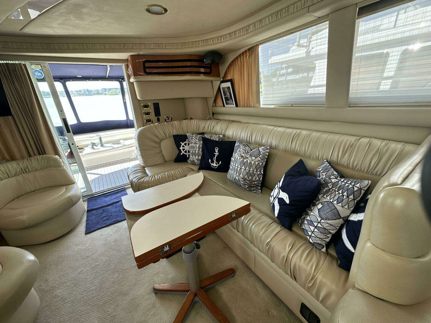 2000 Sea Ray 480 Sedan Bridge - Image 13