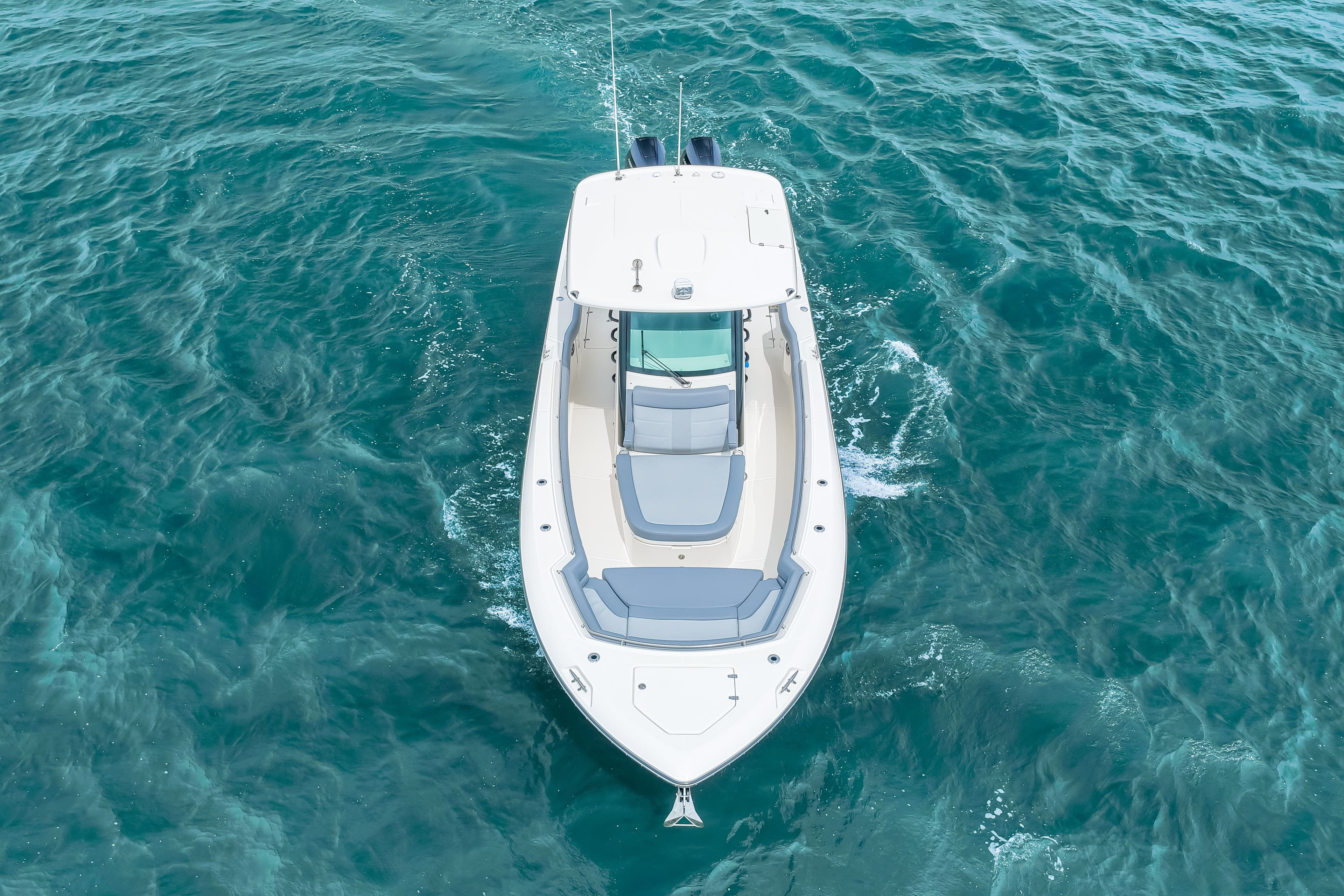 2026 Boston Whaler 330 Outrage - 11