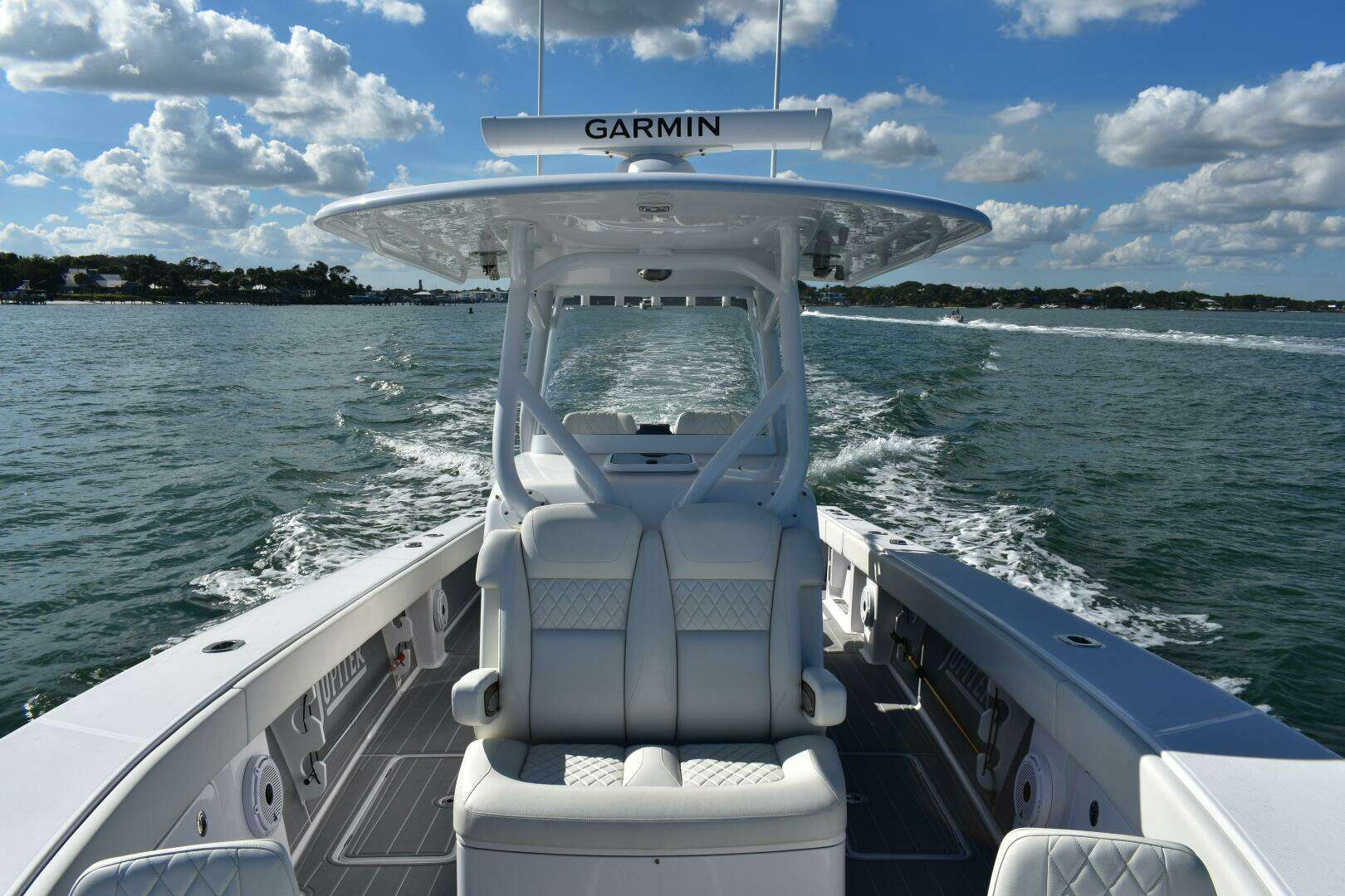 2025 Jupiter 32 FS - Image 4