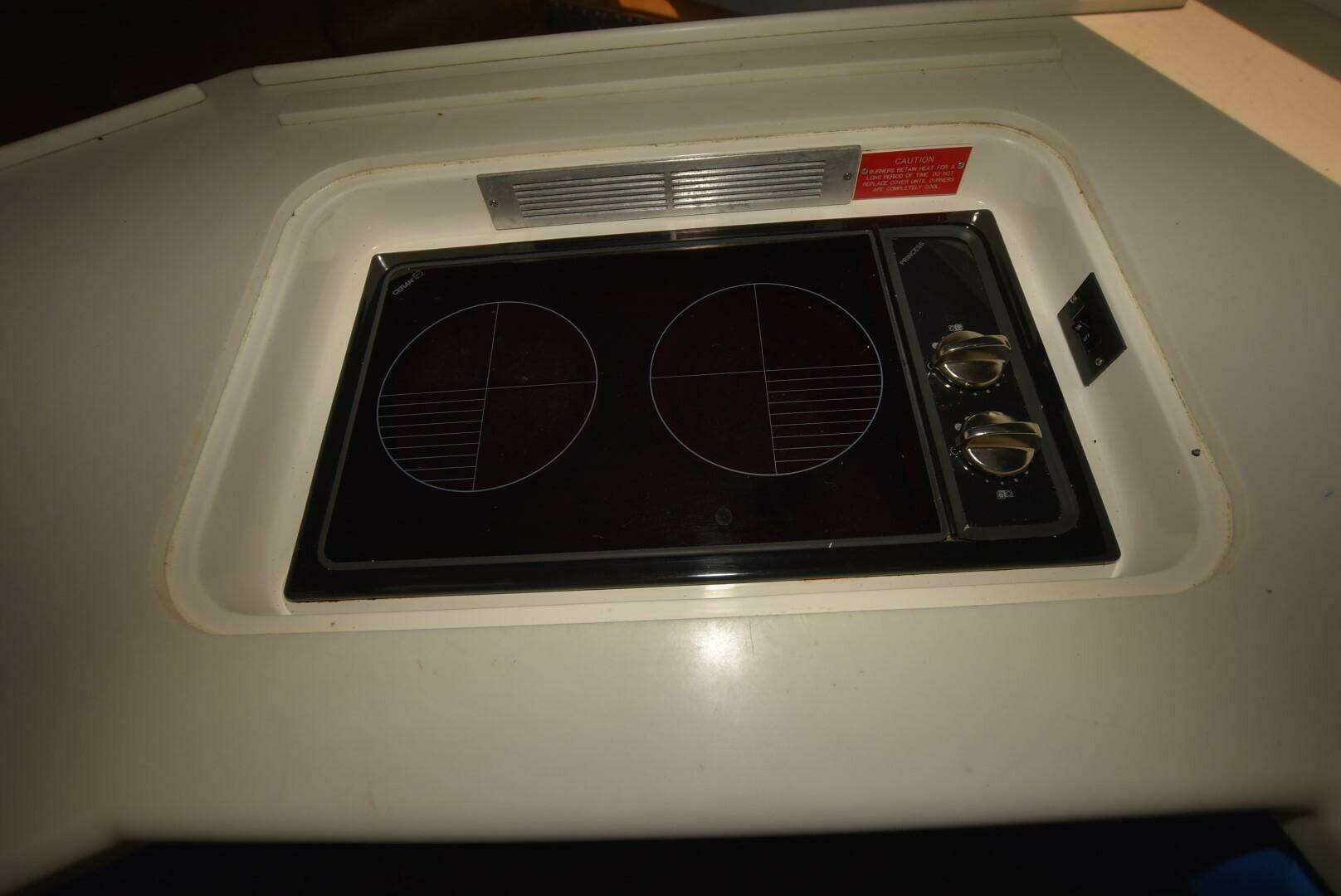 1997 Viking 50 Convertible - Image 24