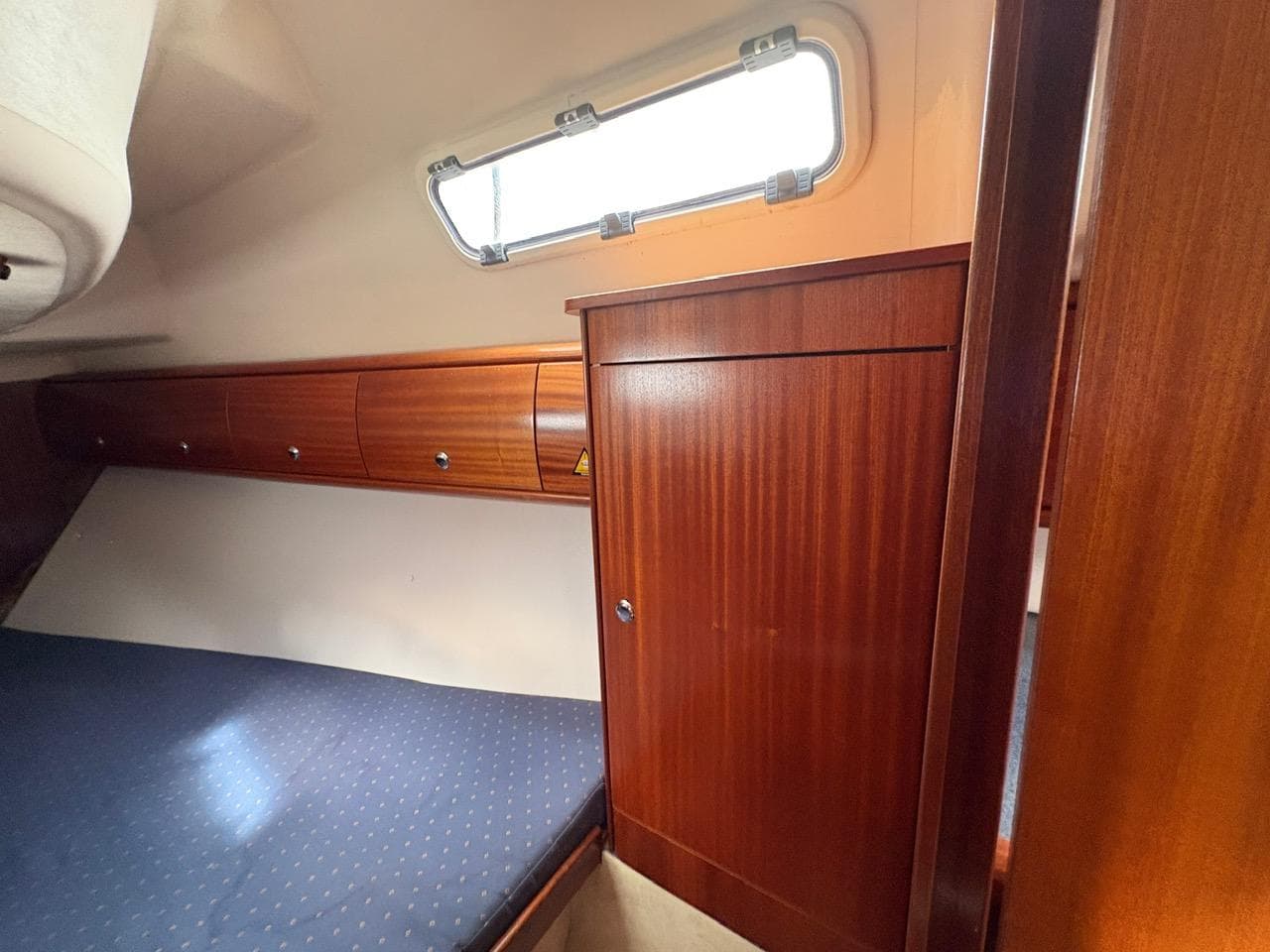 2003 Bavaria 33 - 18