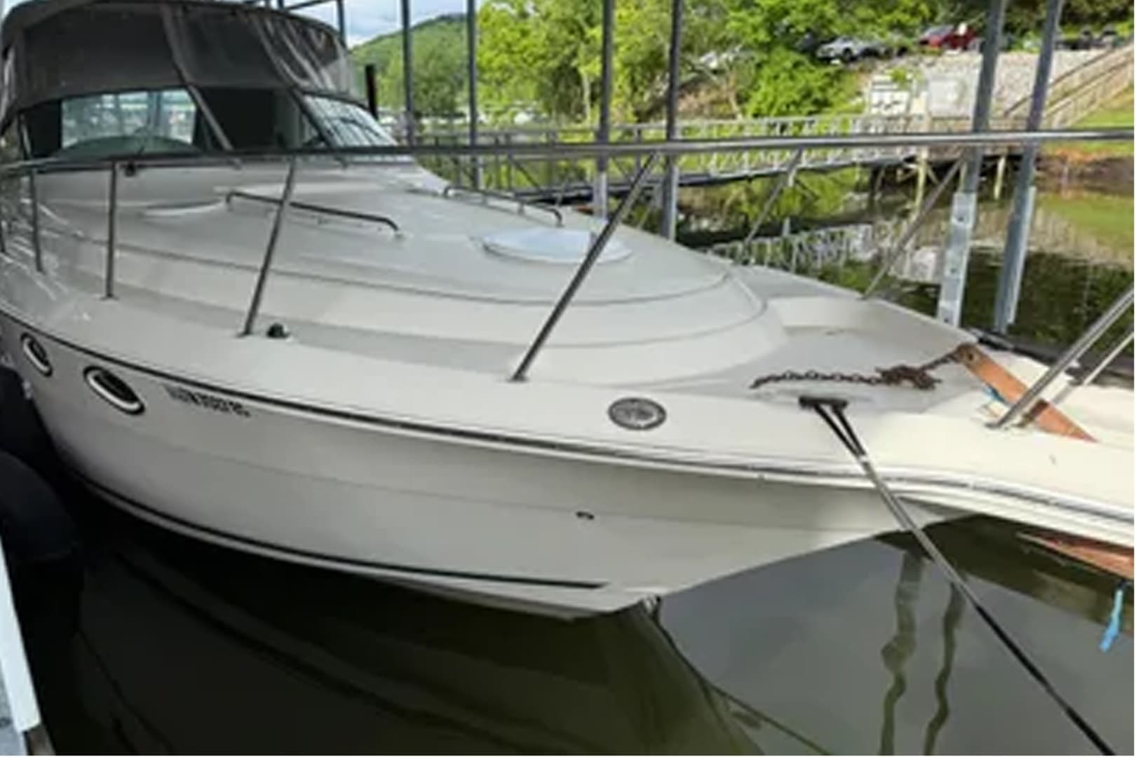 2001 Monterey 322 Cruiser - Image 8