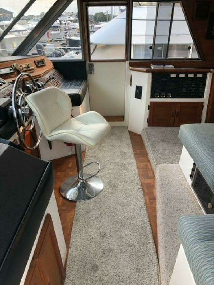 1985 Bayliner 4550 Motoryacht - Image 44