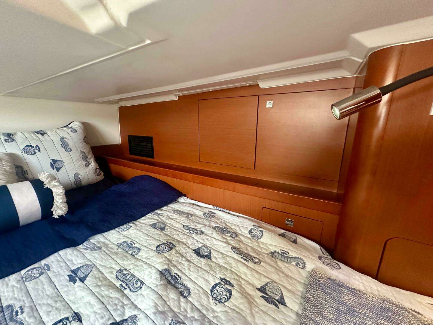2015 Beneteau Oceanis 45 - Image 76