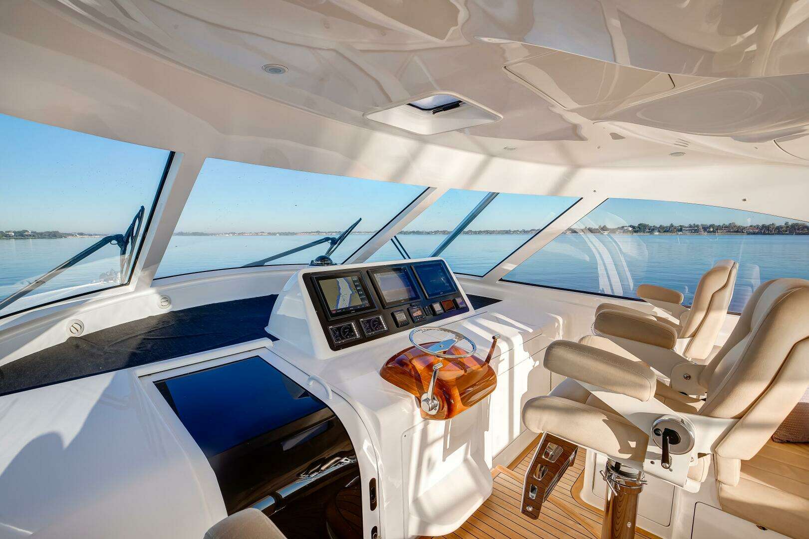 2016 Viking 52 Sport Tower - Image 21