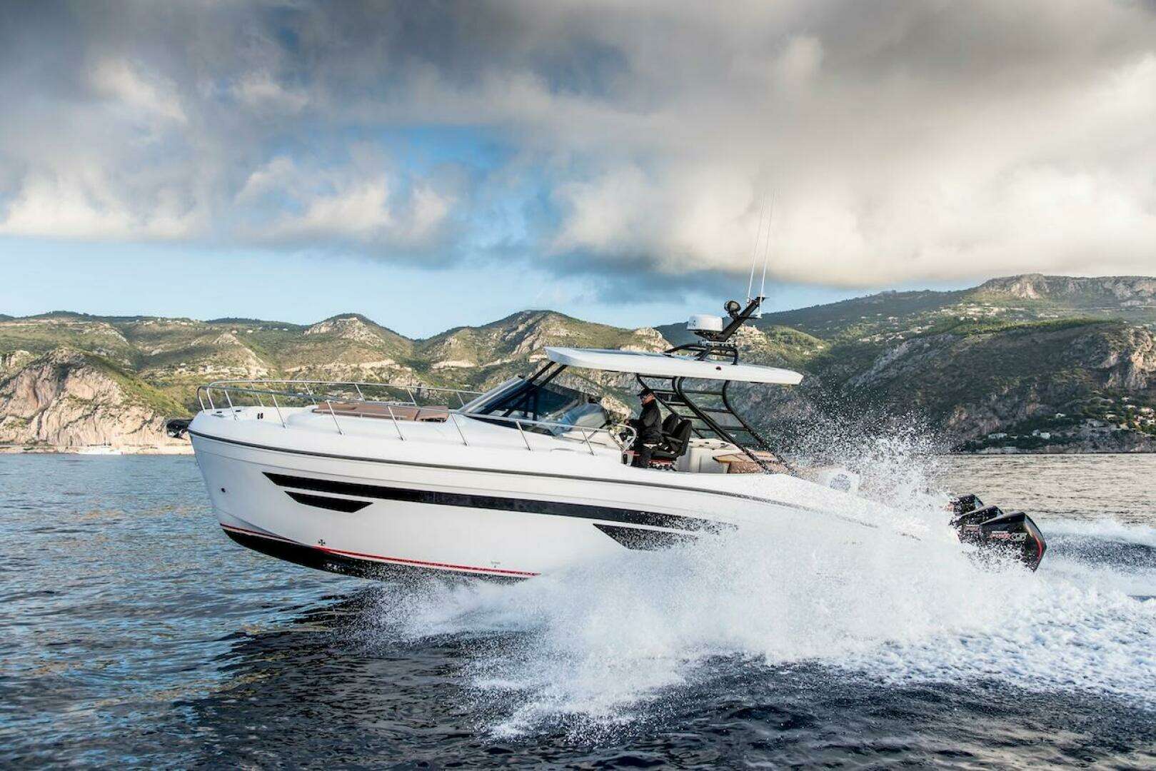 2024 Oryx 379 - Image 6