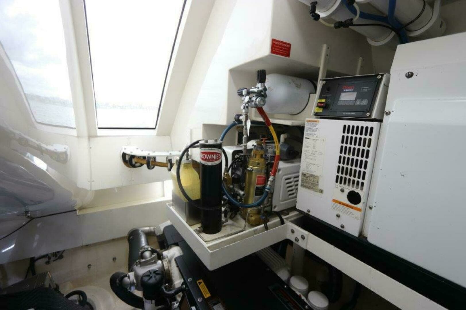 2009 Lazzara Yachts LSX 75 - Image 36