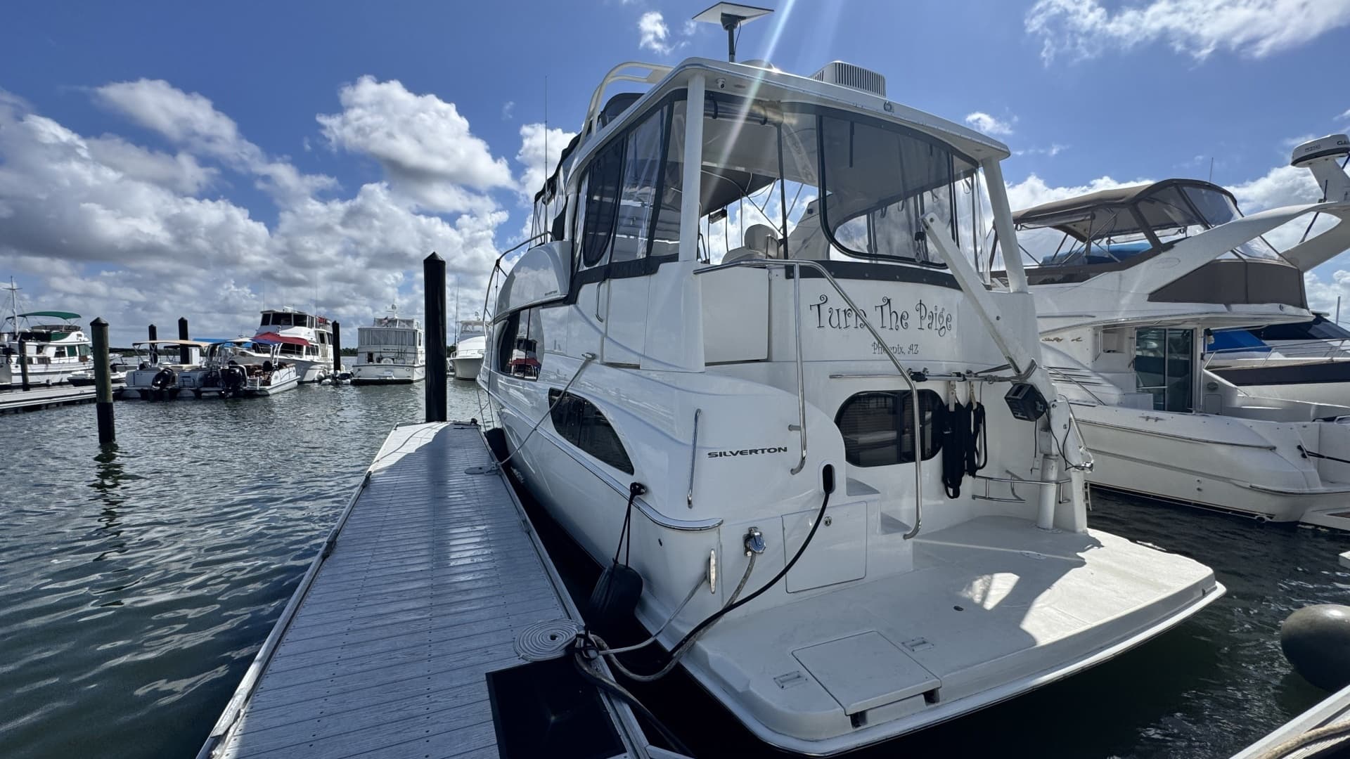 2003 Silverton 43 Motor Yacht - Image 4