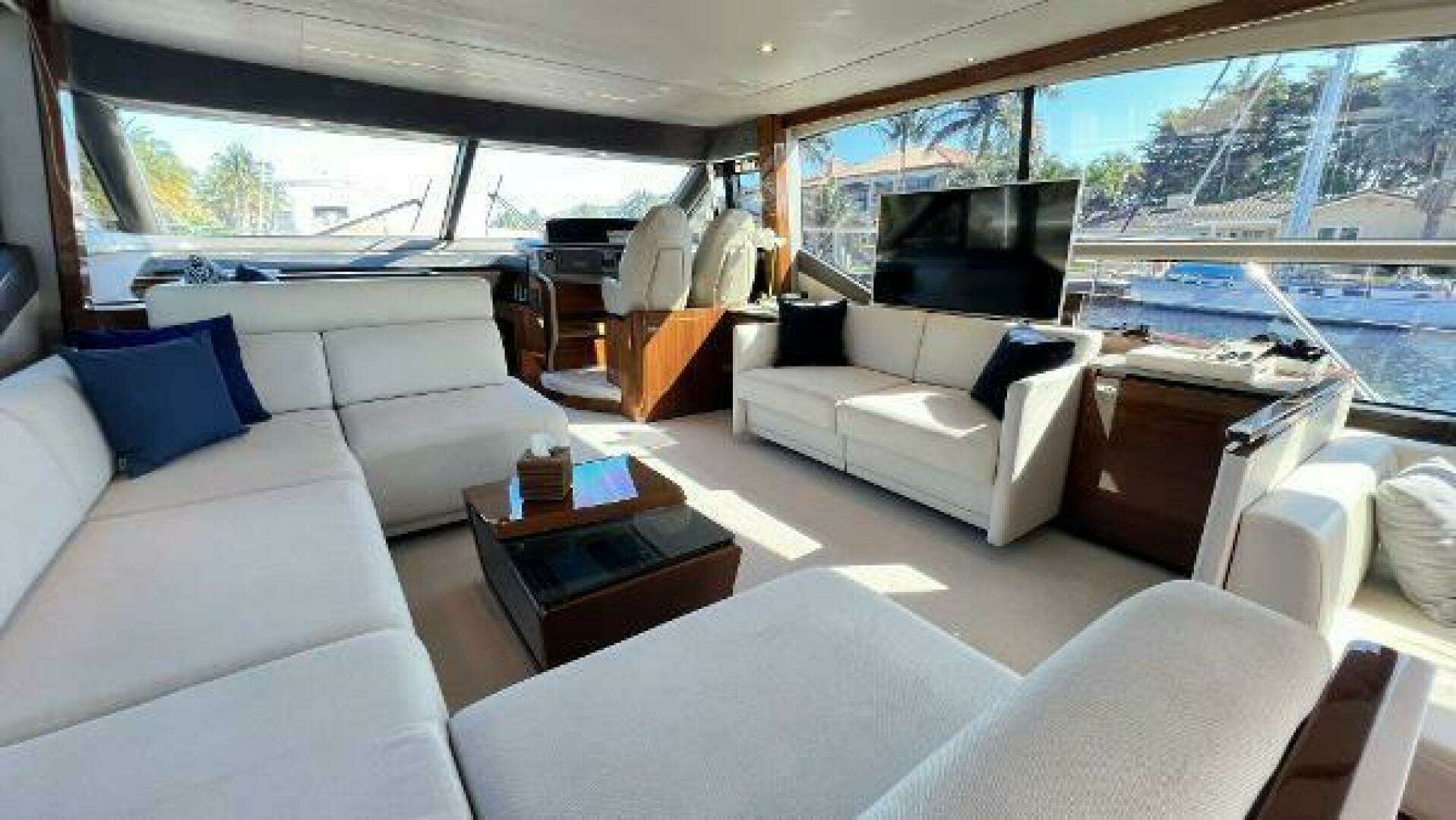 2019 Princess F62 - Image 13
