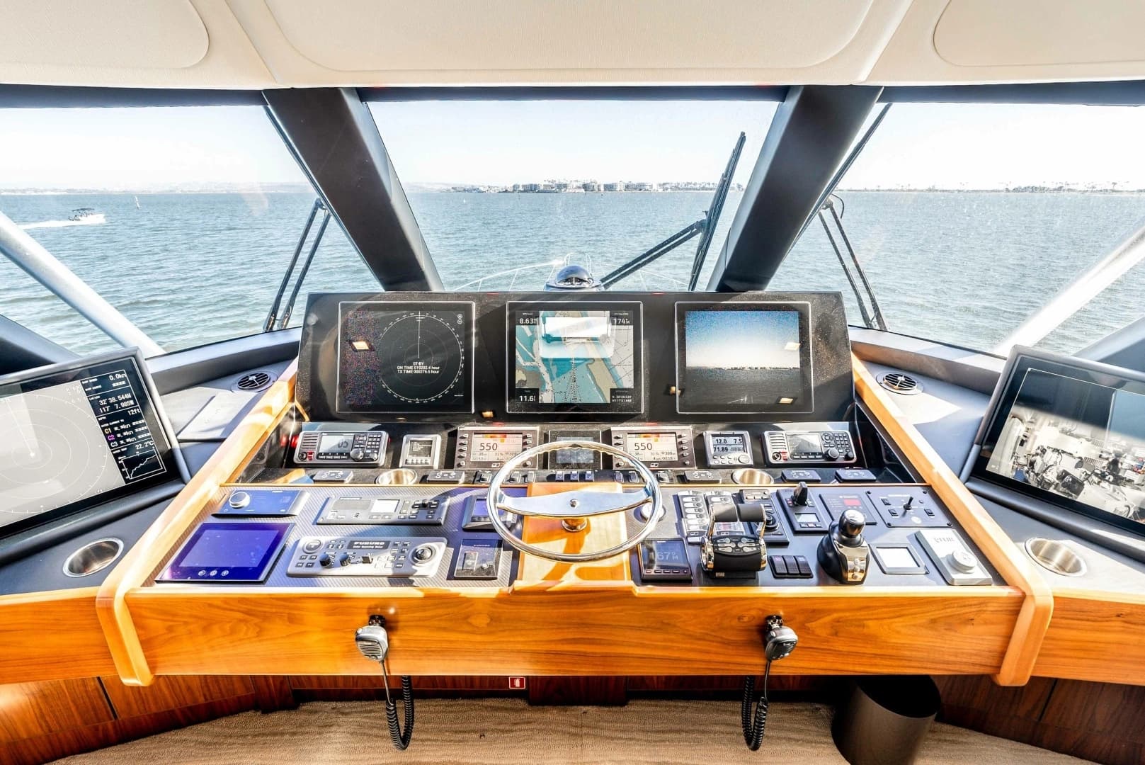 2018 Viking 72 Convertible - Image 31