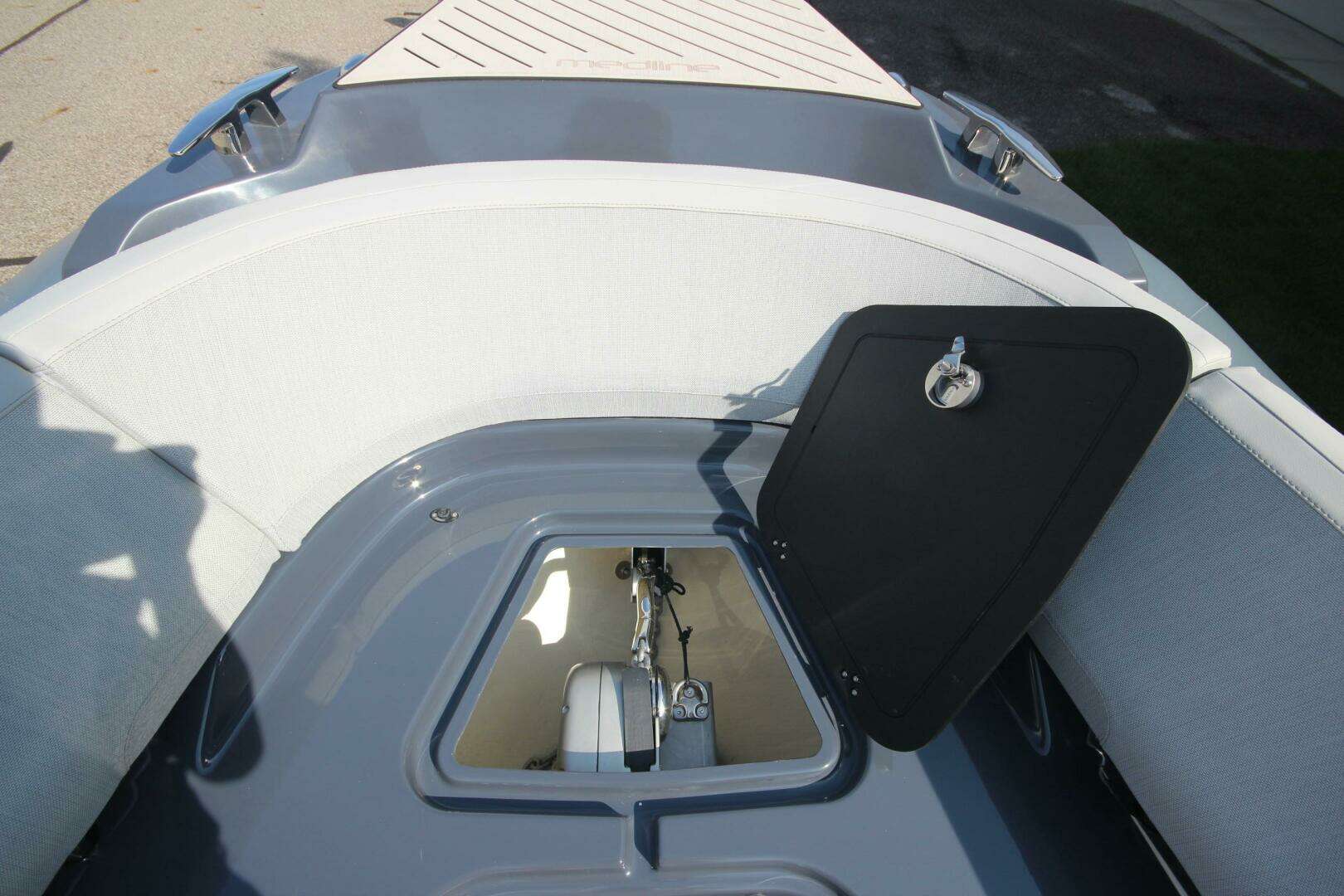 2024 Zodiac Medline 9 NEO - Image 31