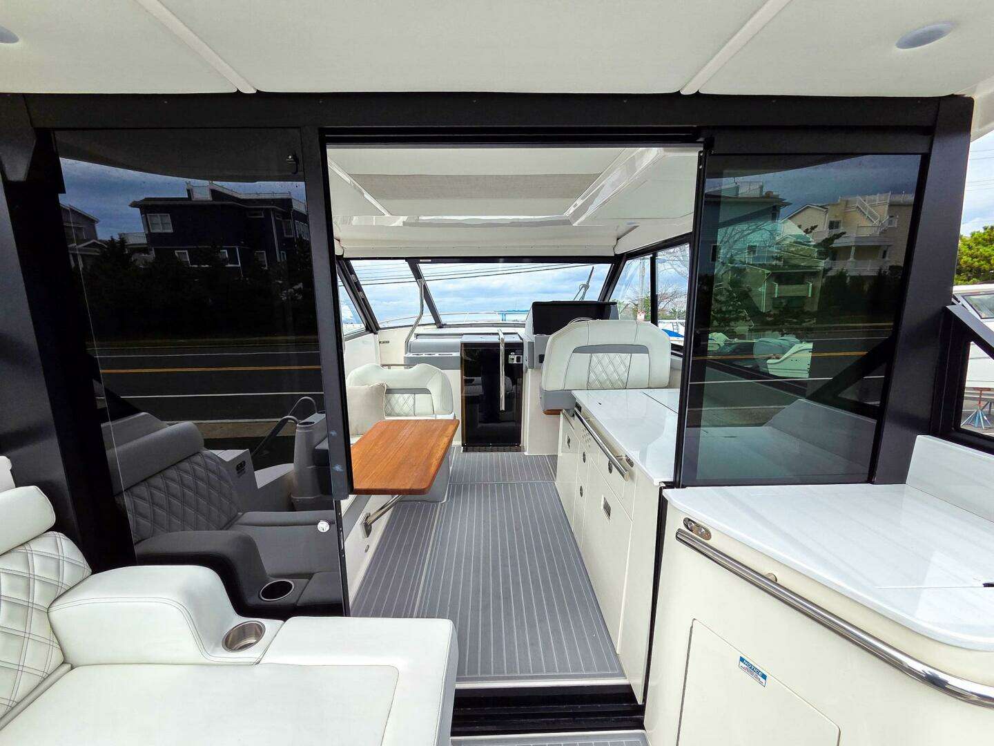 2026 Regal 36 XO - Image 11