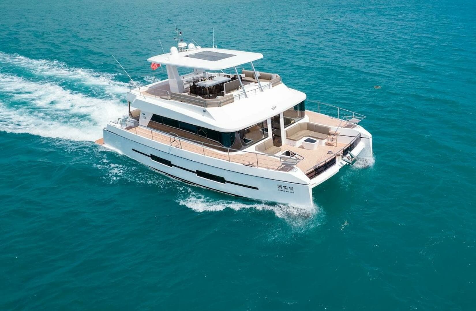 2026 Diamond Yachts EF56 Power Catamaran - Image 3