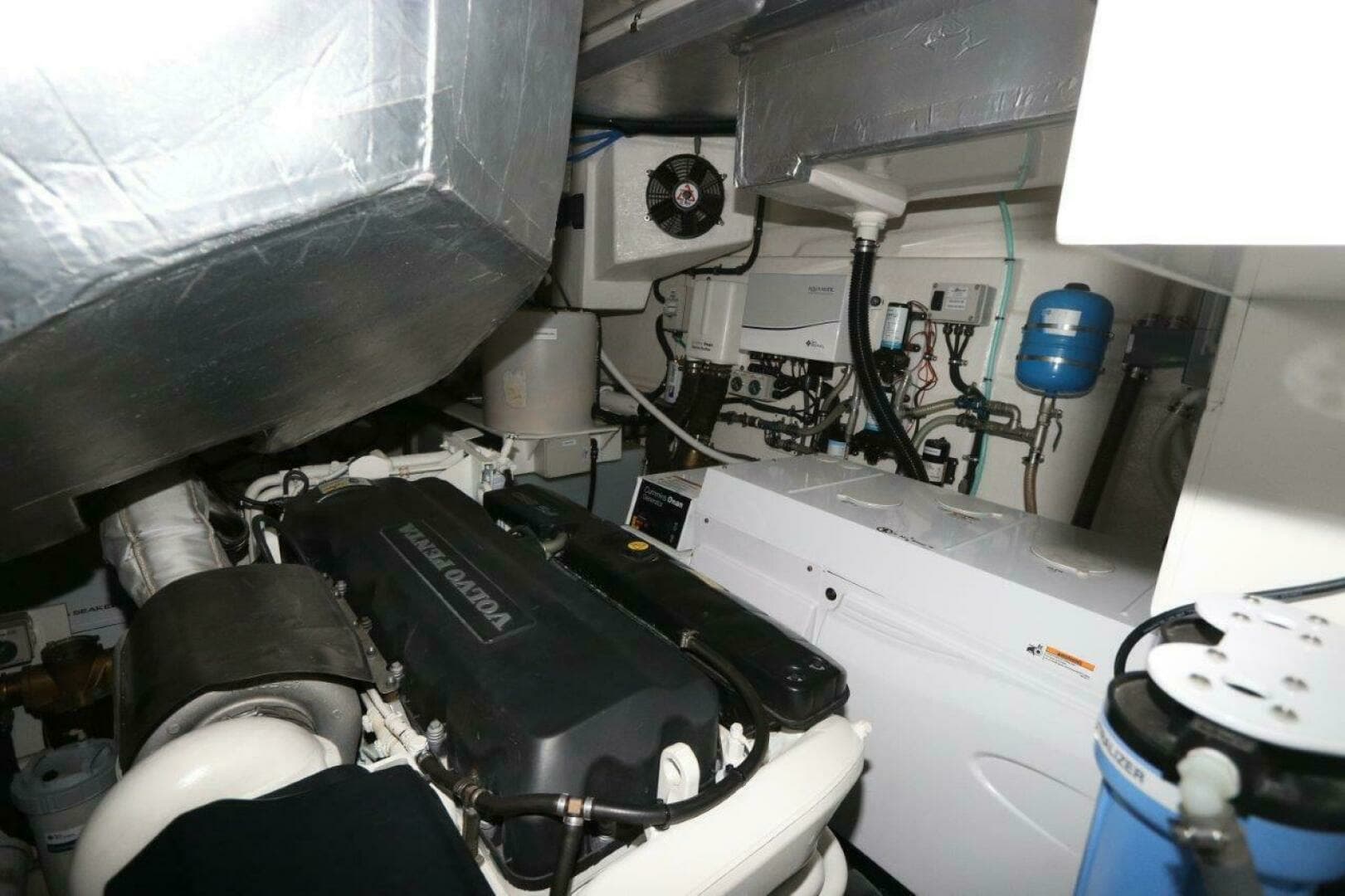 2020 Riviera 6000 Sport Yacht - Image 51