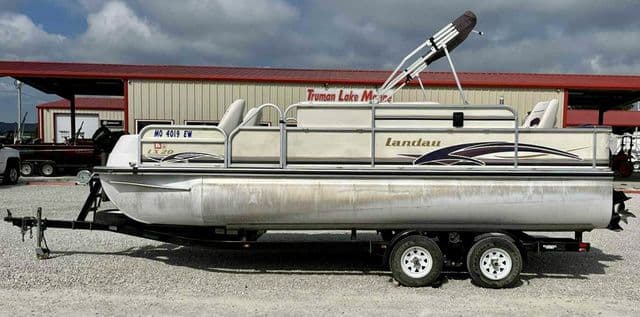 2001 Landau LX20 powered by a Suzuki 115HP Fourstroke