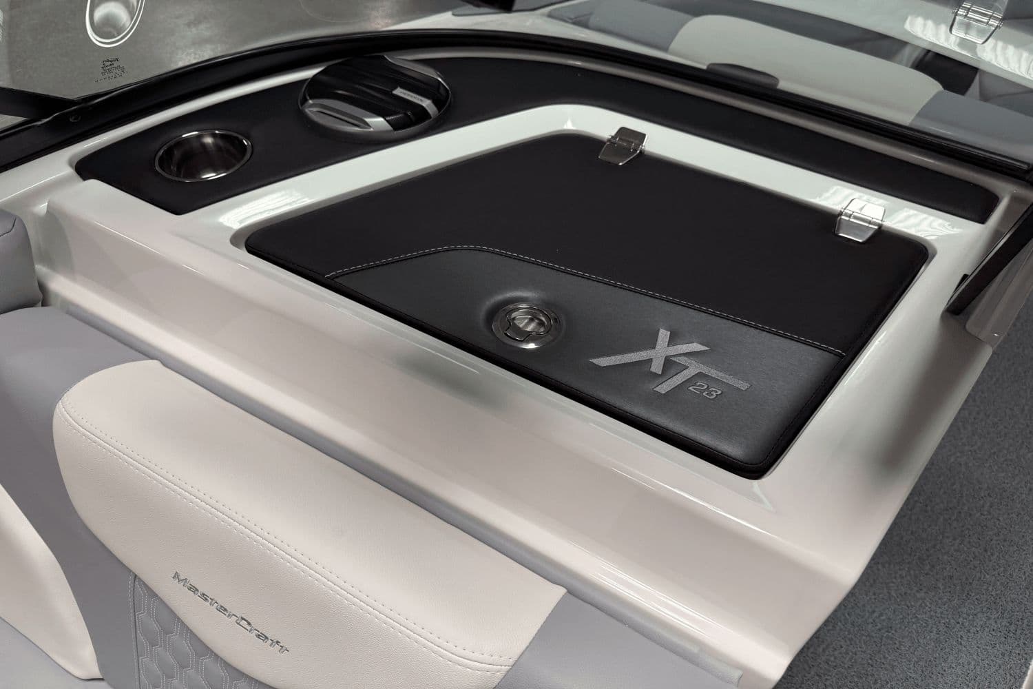 2026 MasterCraft XT23 - 67
