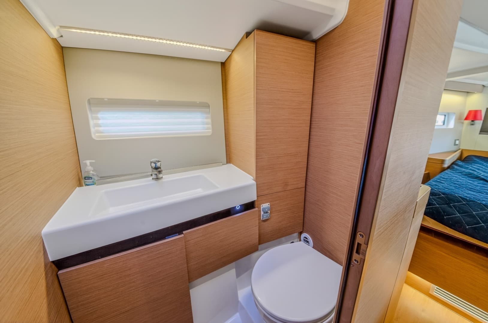 2019 Jeanneau Sun Odyssey 490 - Image 66
