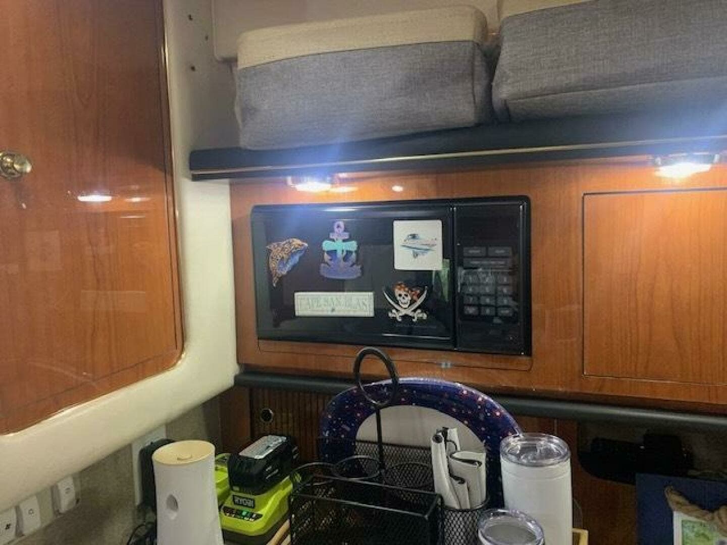 2001 Sea Ray 340 Sundancer - Image 29
