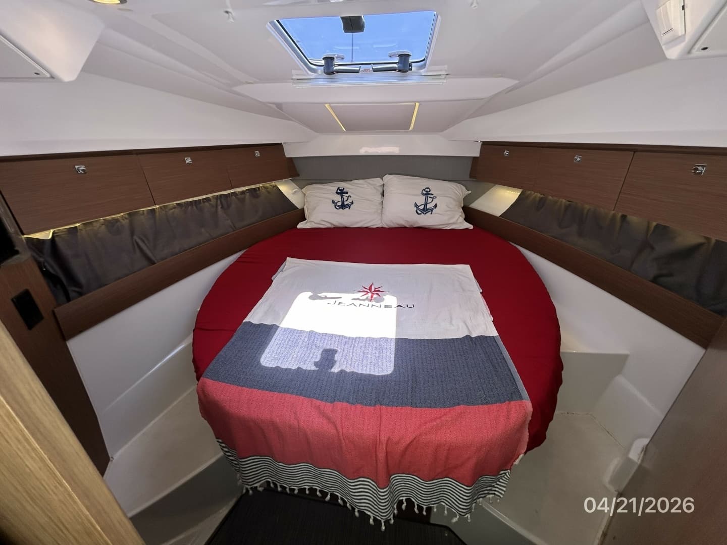 2021 Jeanneau 895 - Image 38