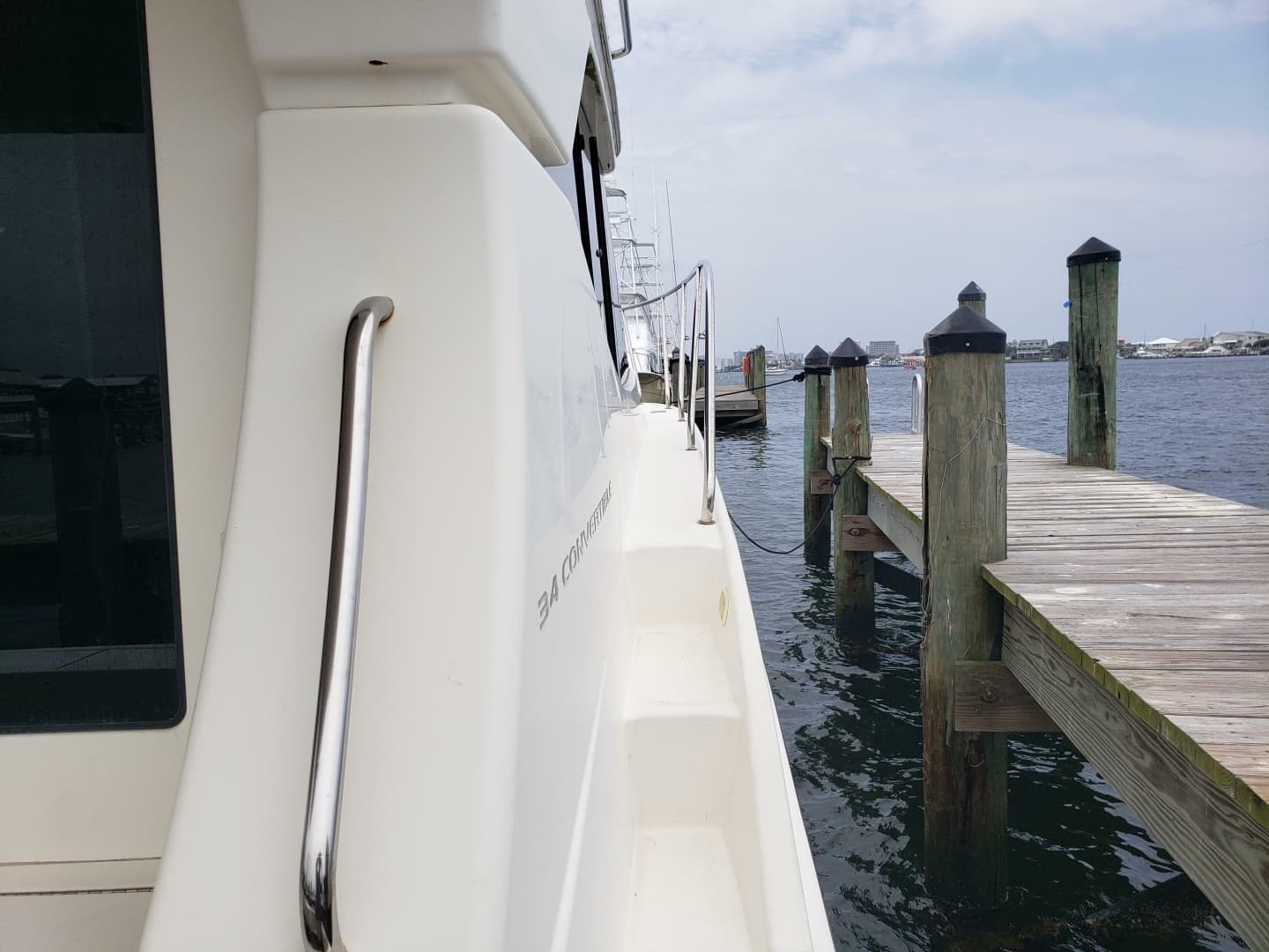 2006 Silverton 34 Convertible - Image 20