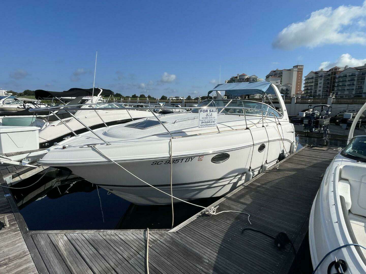 2005 Chaparral 290 Signature - Image 4