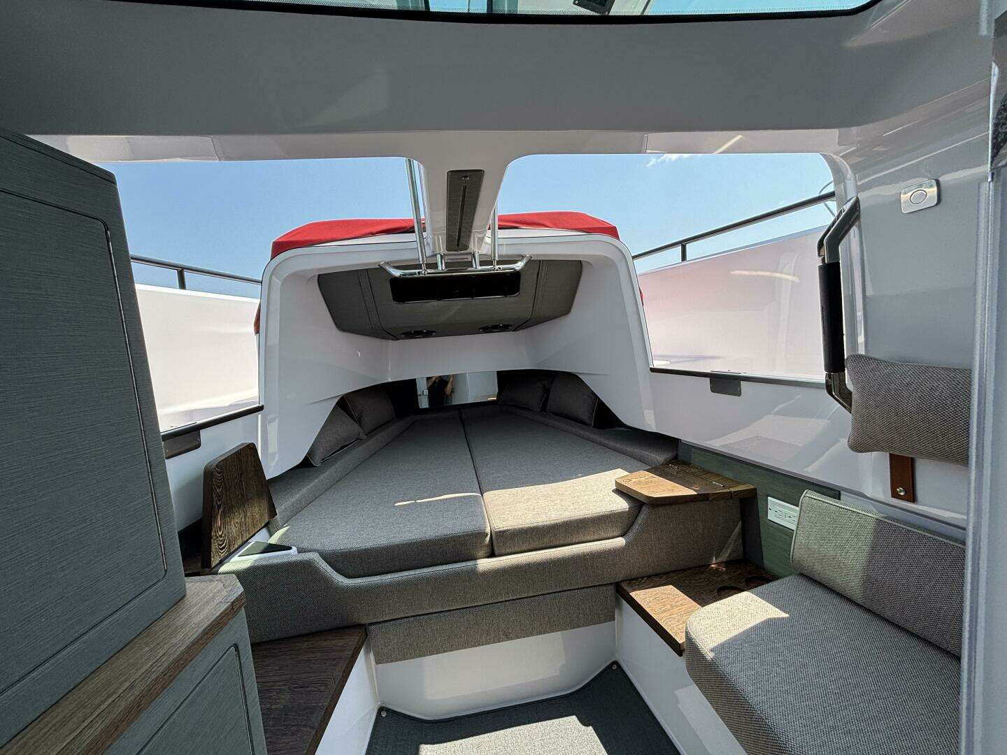 2022 Axopar — - Image 22
