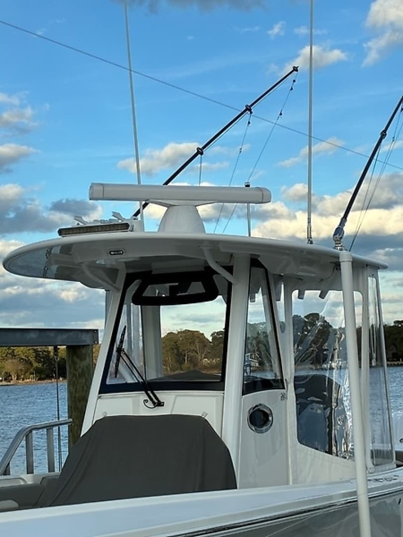 2024 Regulator 28 FS - Image 27