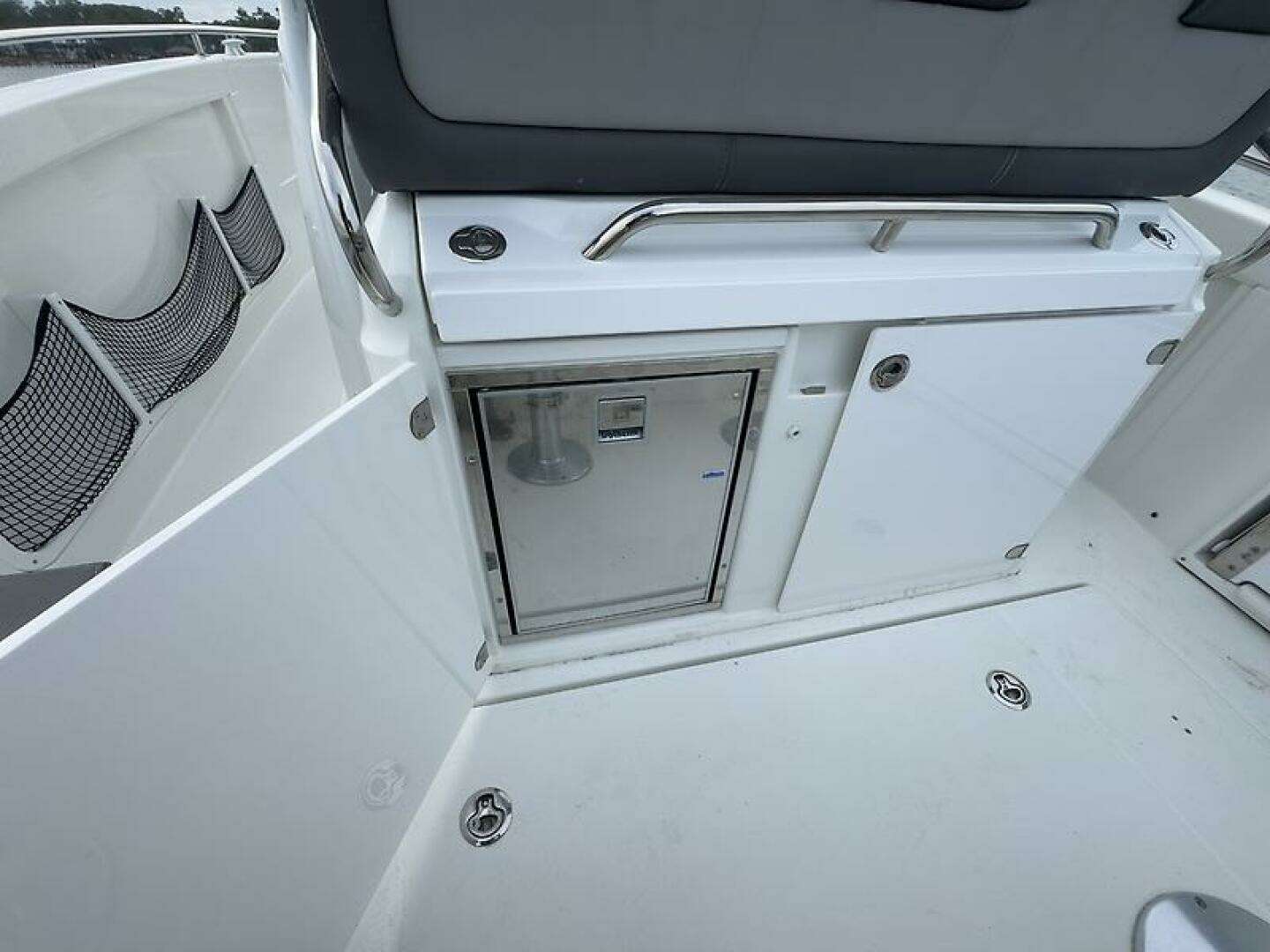 2023 Jeanneau 9.0 CC - Image 17