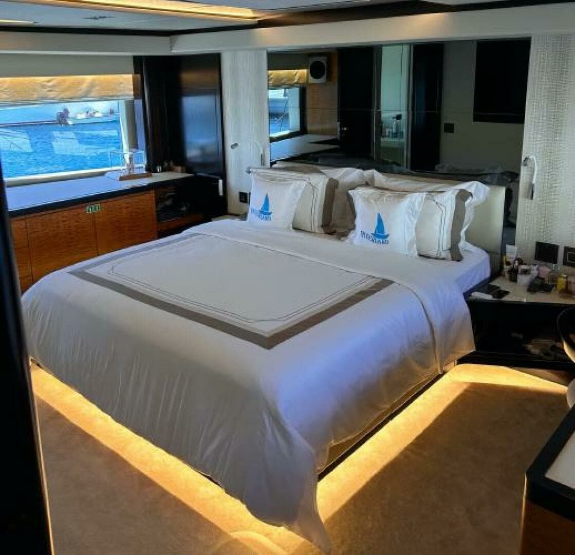 2019 Gulf Craft Majesty 100 - Image 12