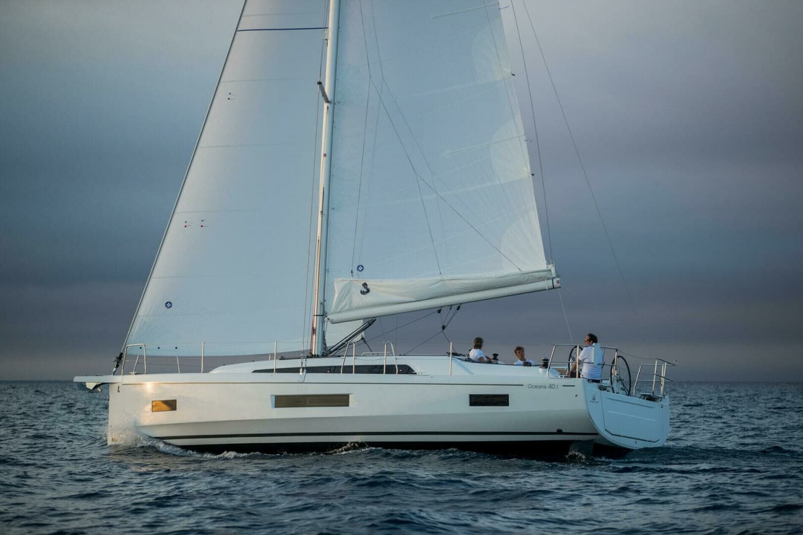 2025 Beneteau Oceanis 40.1 - Image 3