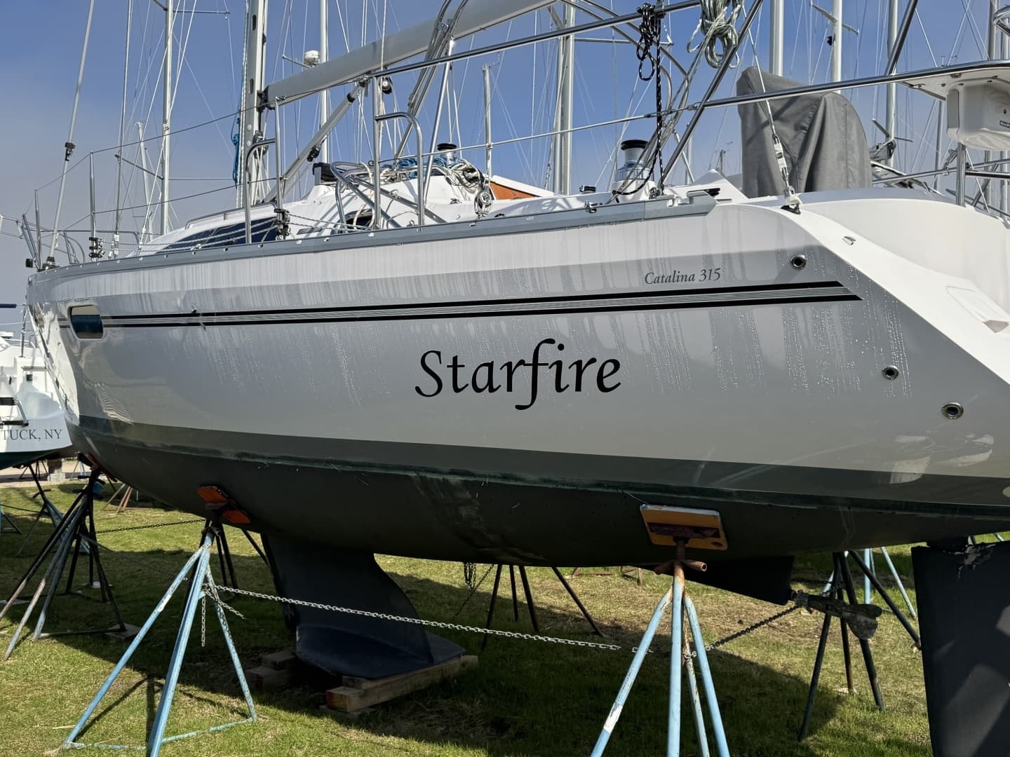 2019 Catalina 315 - Image 3