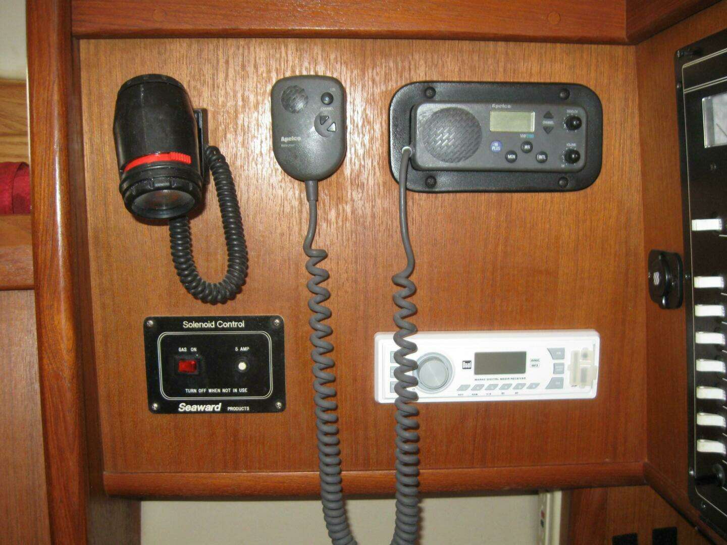 1995 Hunter Hunter 35.5 - Image 35