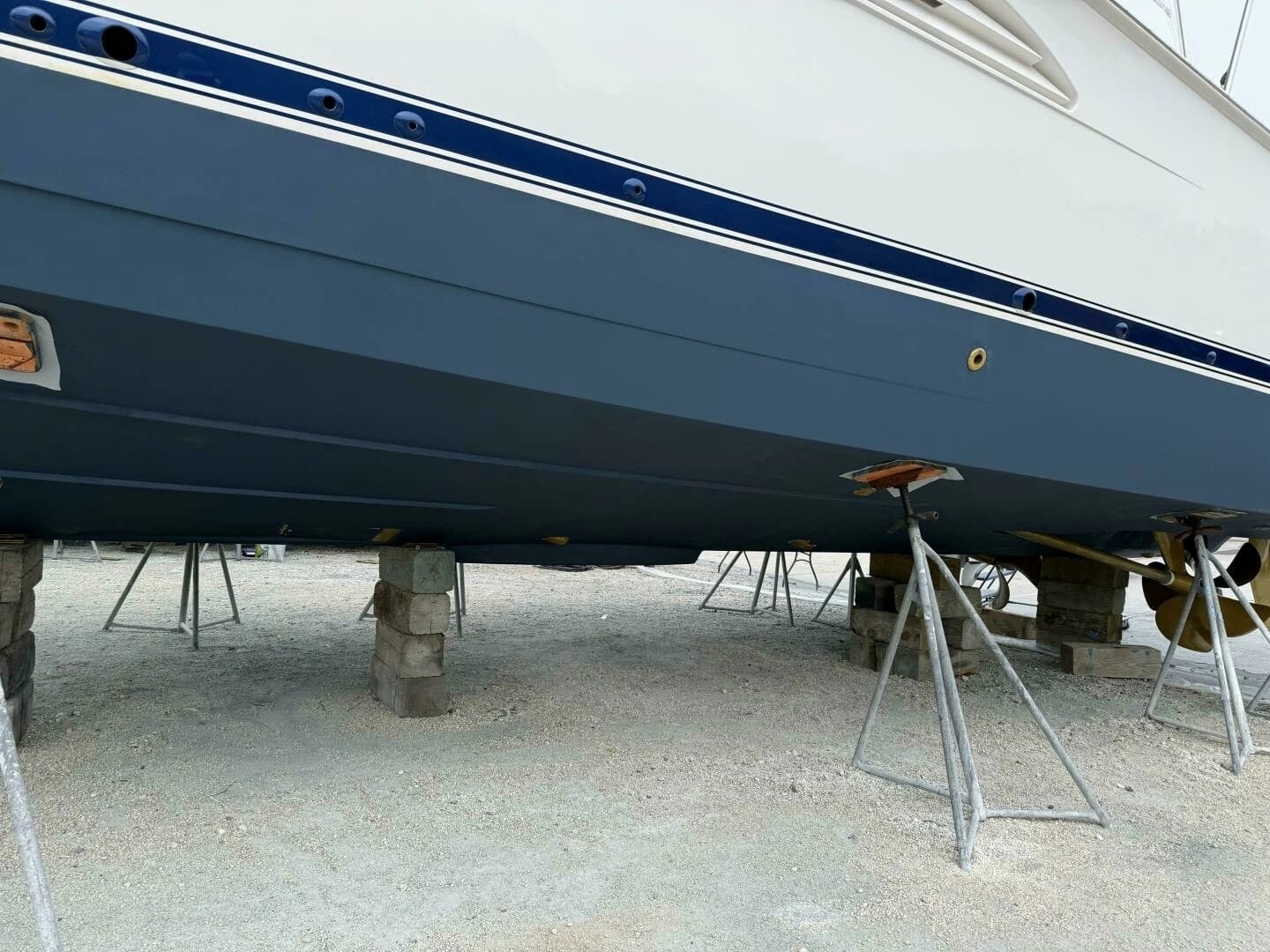 2021 Viking 54 Convertible - Image 129