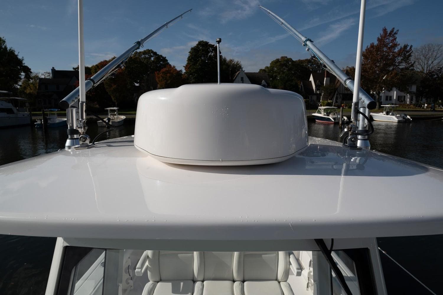 2019 Everglades 295 Center Console - 45