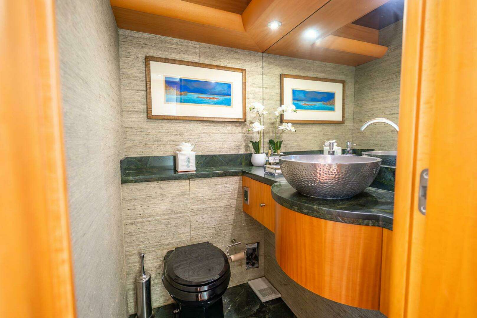 2008 Lazzara Yachts 116 - Image 24