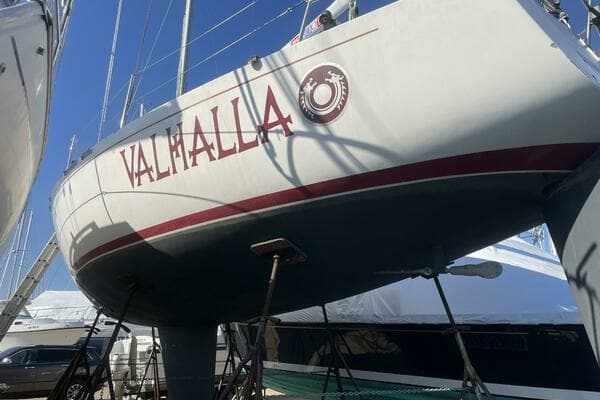 1986 J Boats J35 - Image 1