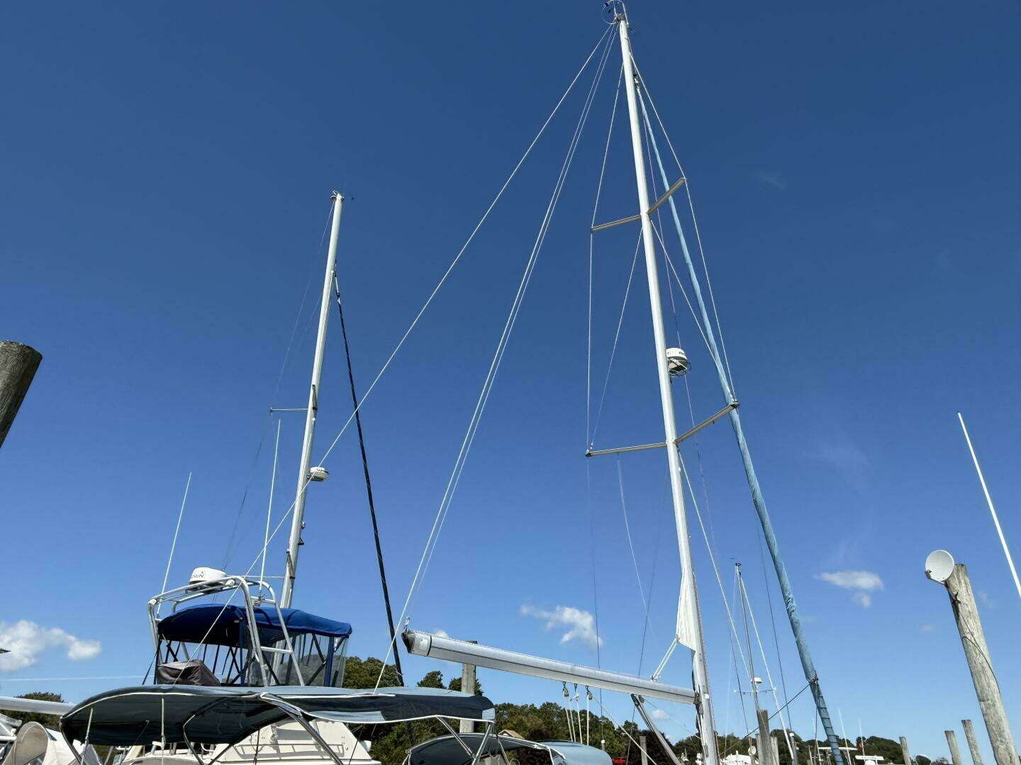 2010 Beneteau Oceanis 43 - Image 5