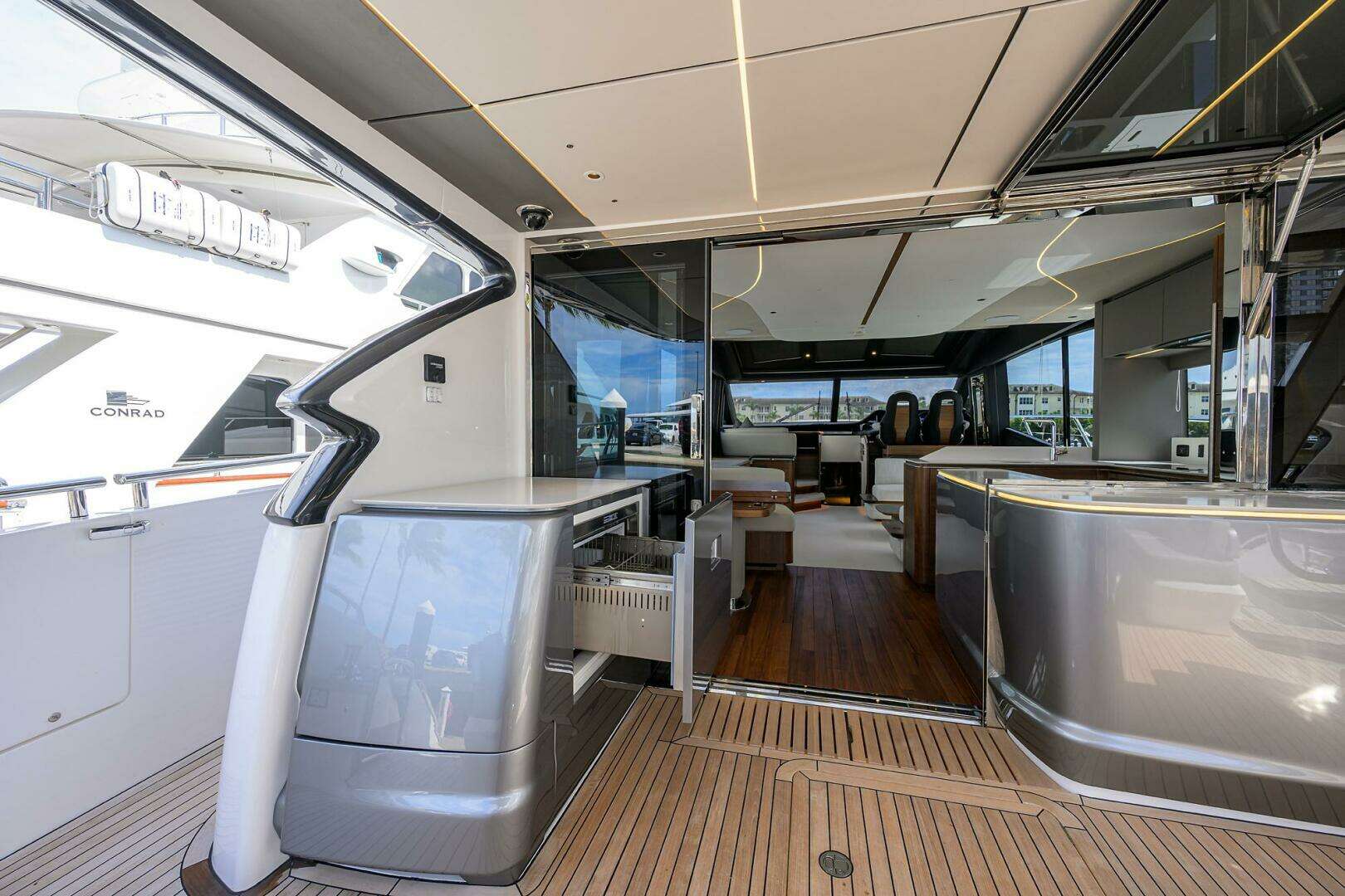 2027 Princess S72 - Image 9