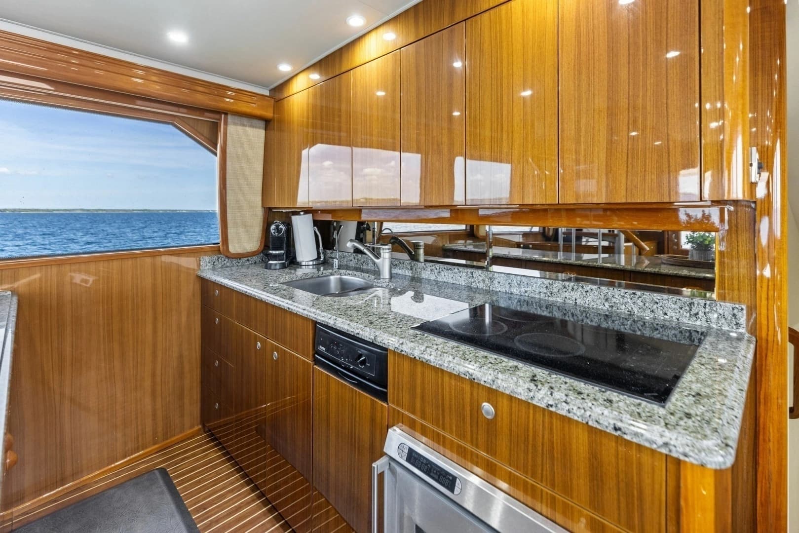 2008 Viking 68 Skybridge - Image 30