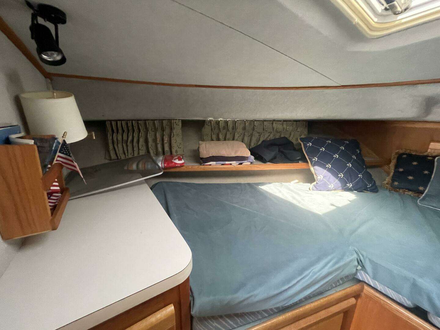 1989 Silverton 37 Convertible - Image 37