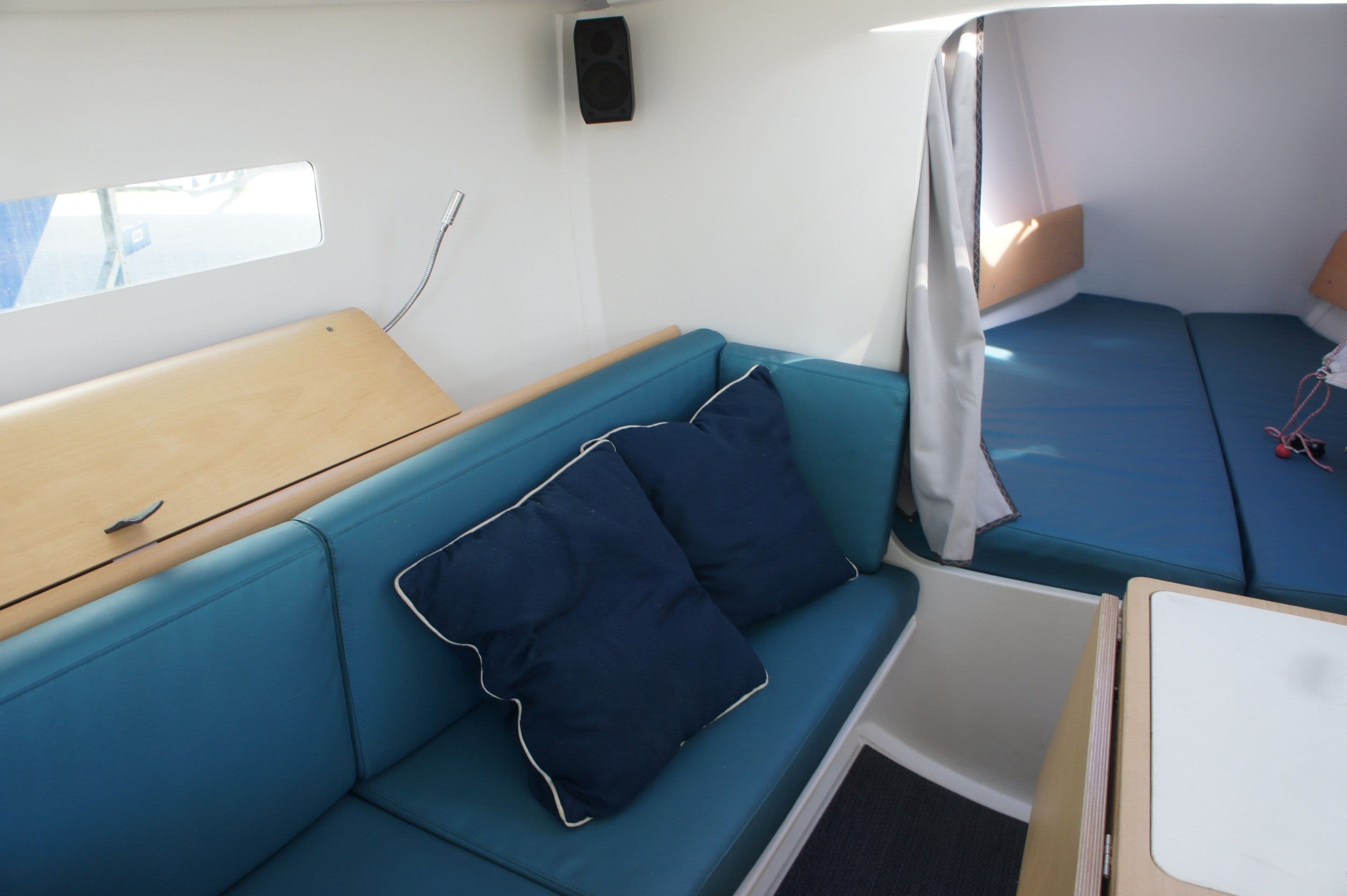 settee