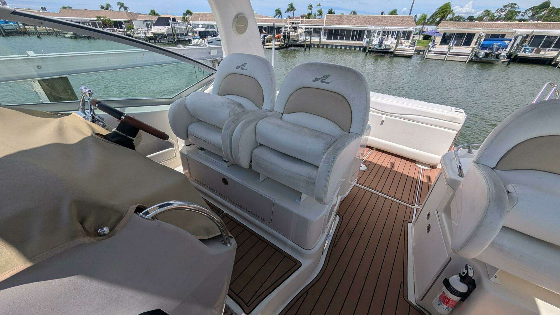 2008 Sea Ray 340 Sundancer Sportsman - Image 9