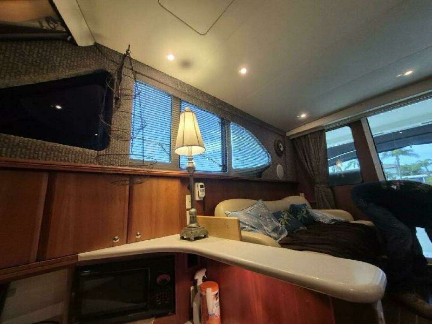 2002 Silverton 38 Convertible - Image 42