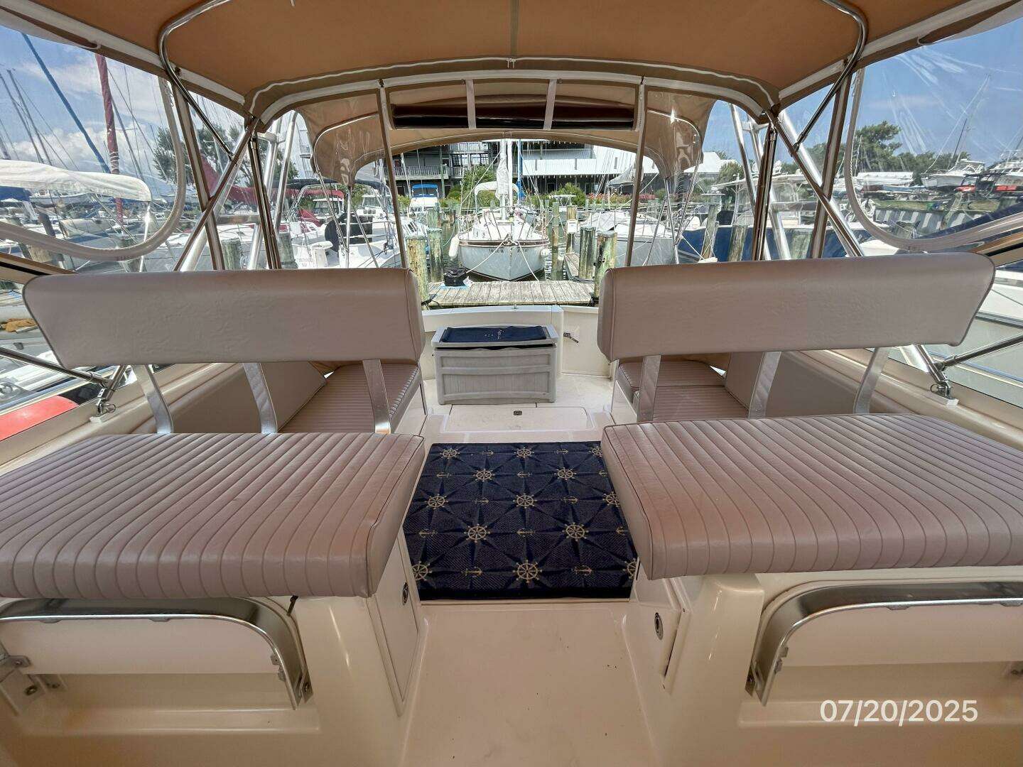 2006 Mainship Pilot - Image 21