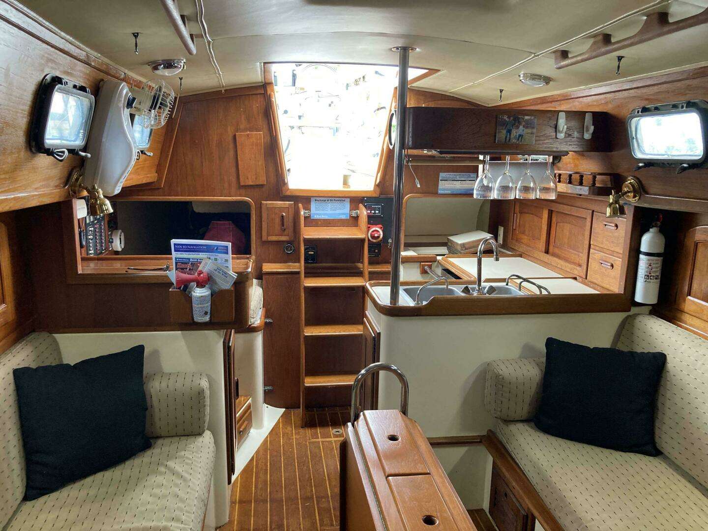 1990 Pacific Seacraft 34 Voyager - Image 8