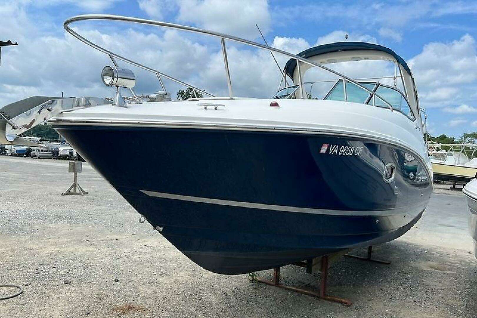 2011 Sea Ray 280 Sundancer - Image 3